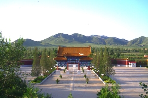 中华永久陵园低价墓区选择及合法性解析
